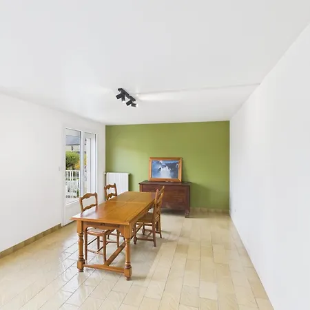 Holiday home L'echappee Champetre La Celle-sous-Chantemerle